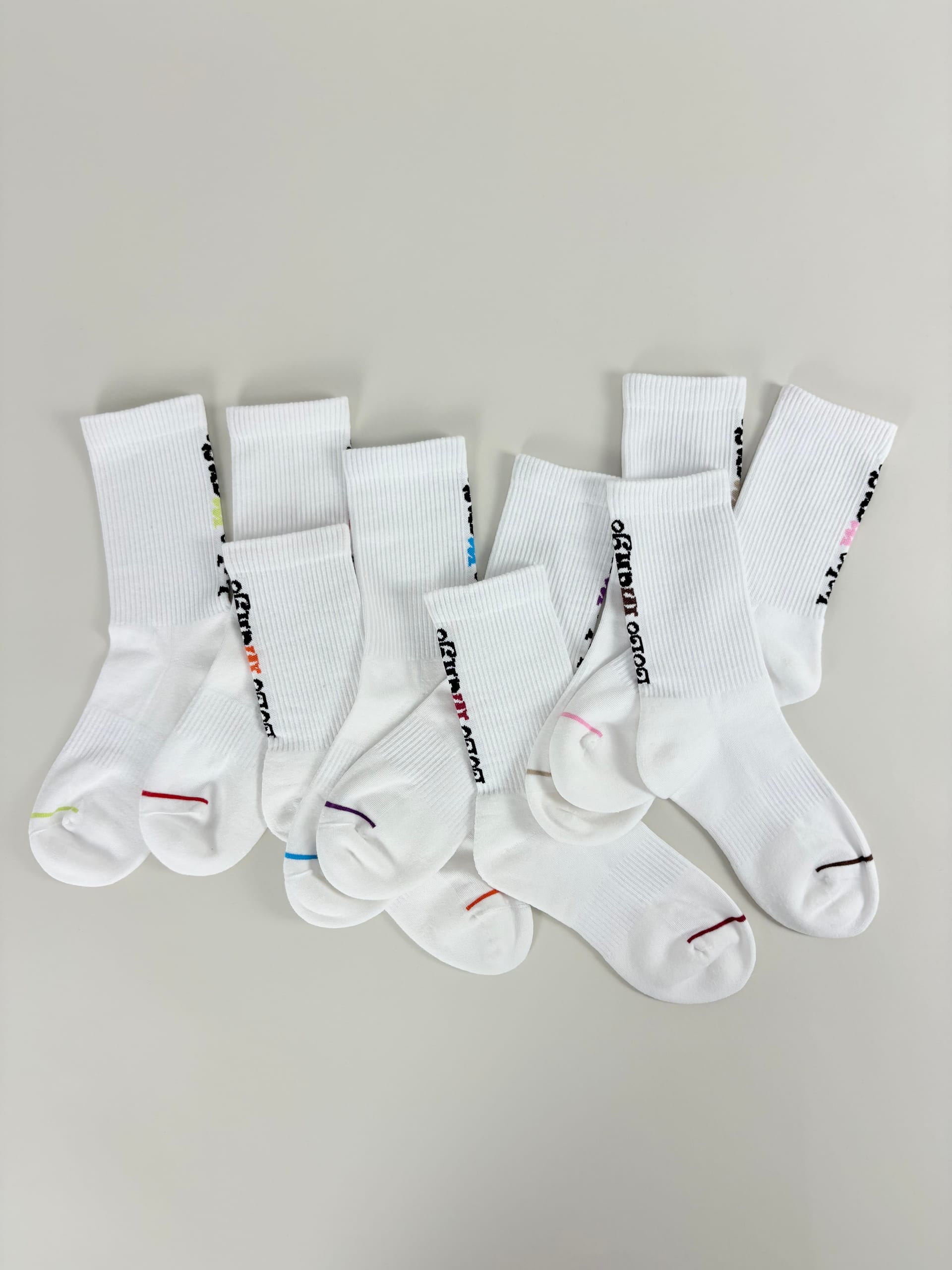 Women's Single-Line Logo